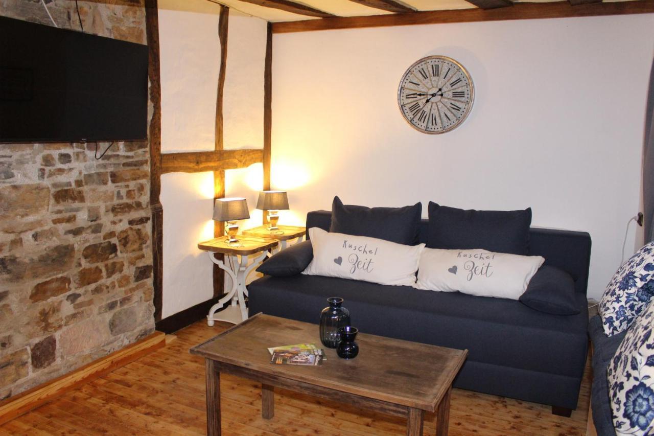 Ferienhaus Eifelstuben Mit Charme - Bauernstube Vulkaneifel - Naehe See Und Burgruine Ulmen Eksteriør bilde