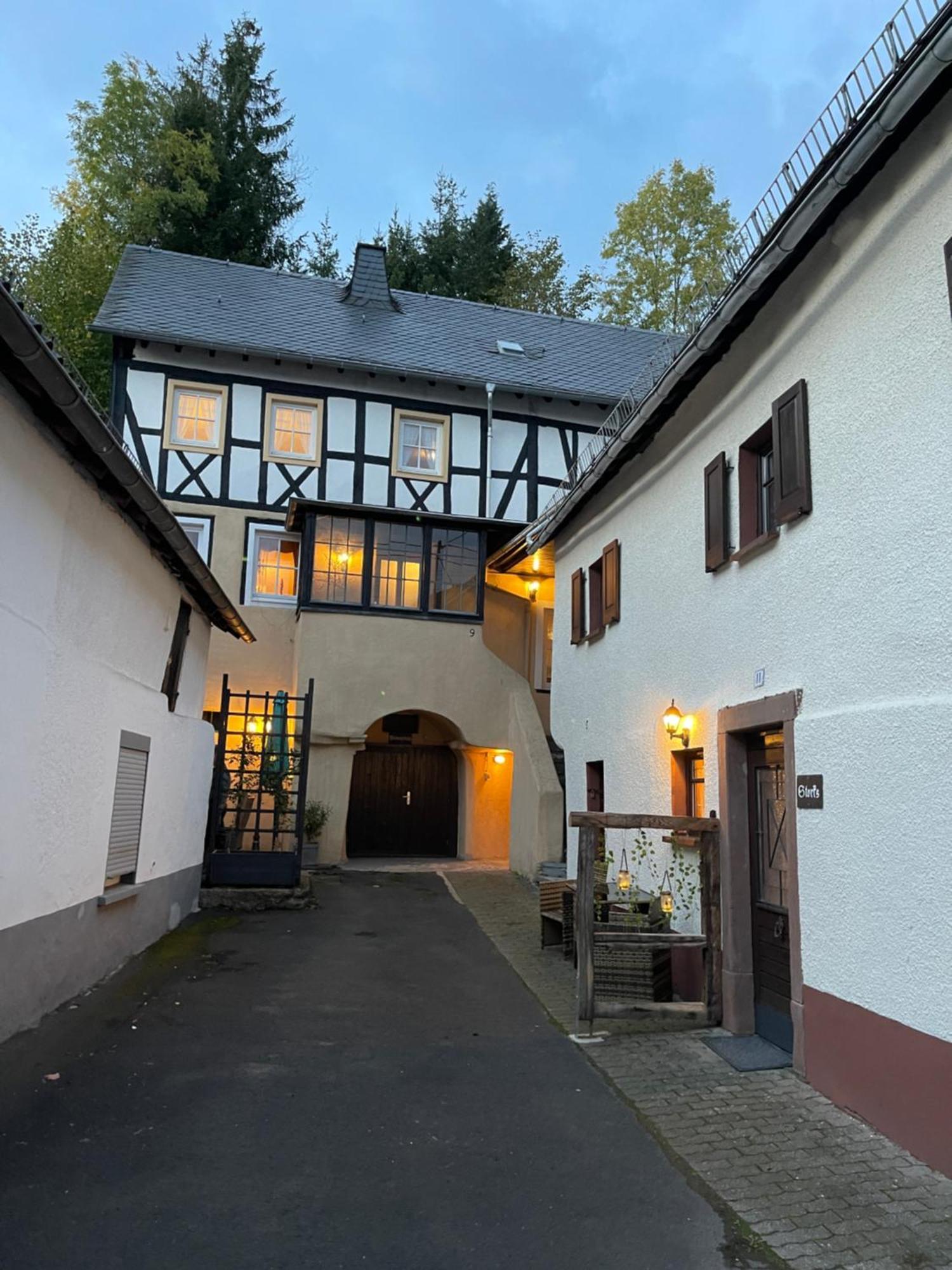 Ferienhaus Eifelstuben Mit Charme - Bauernstube Vulkaneifel - Naehe See Und Burgruine Ulmen Eksteriør bilde