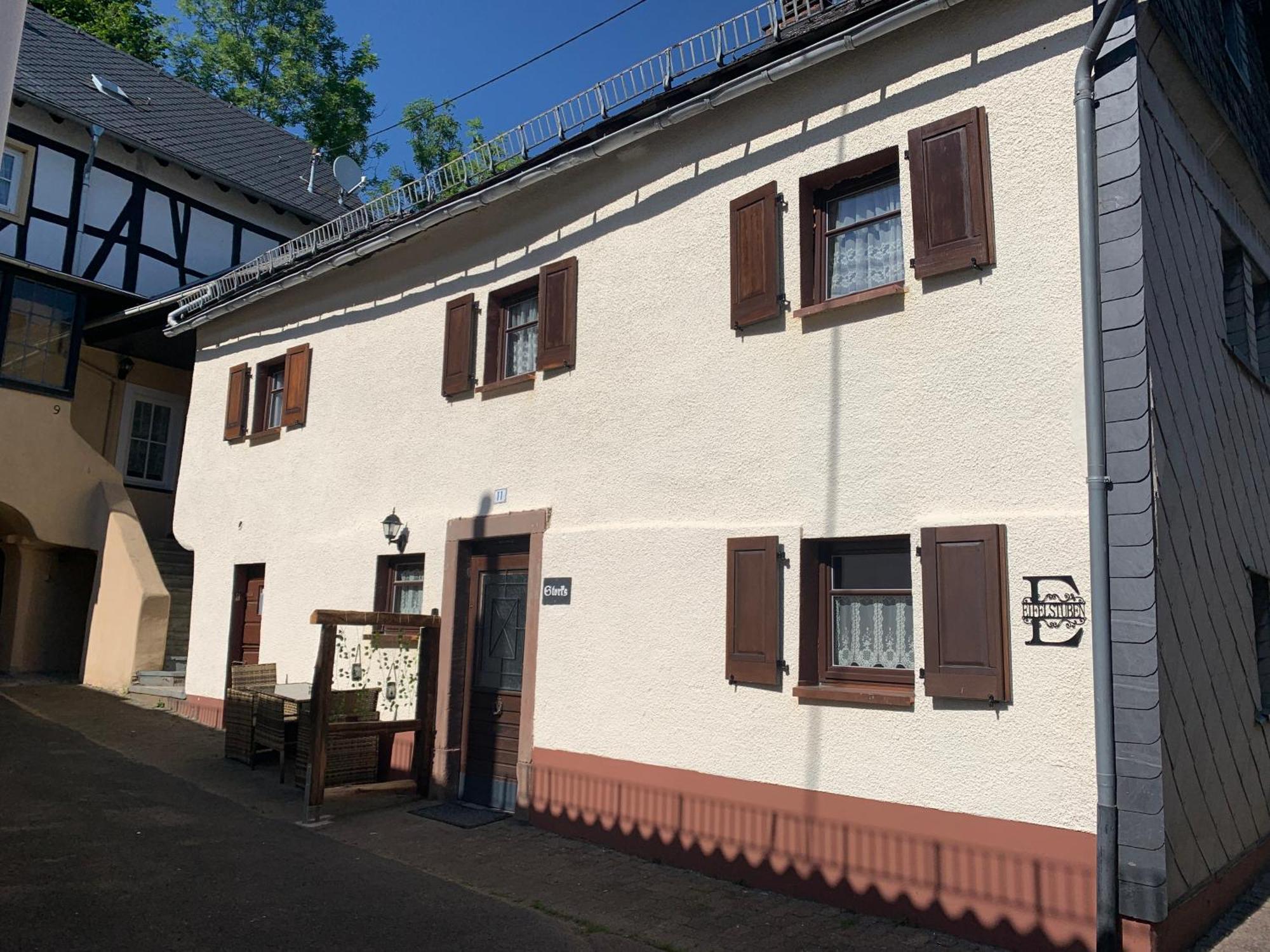 Ferienhaus Eifelstuben Mit Charme - Bauernstube Vulkaneifel - Naehe See Und Burgruine Ulmen Eksteriør bilde