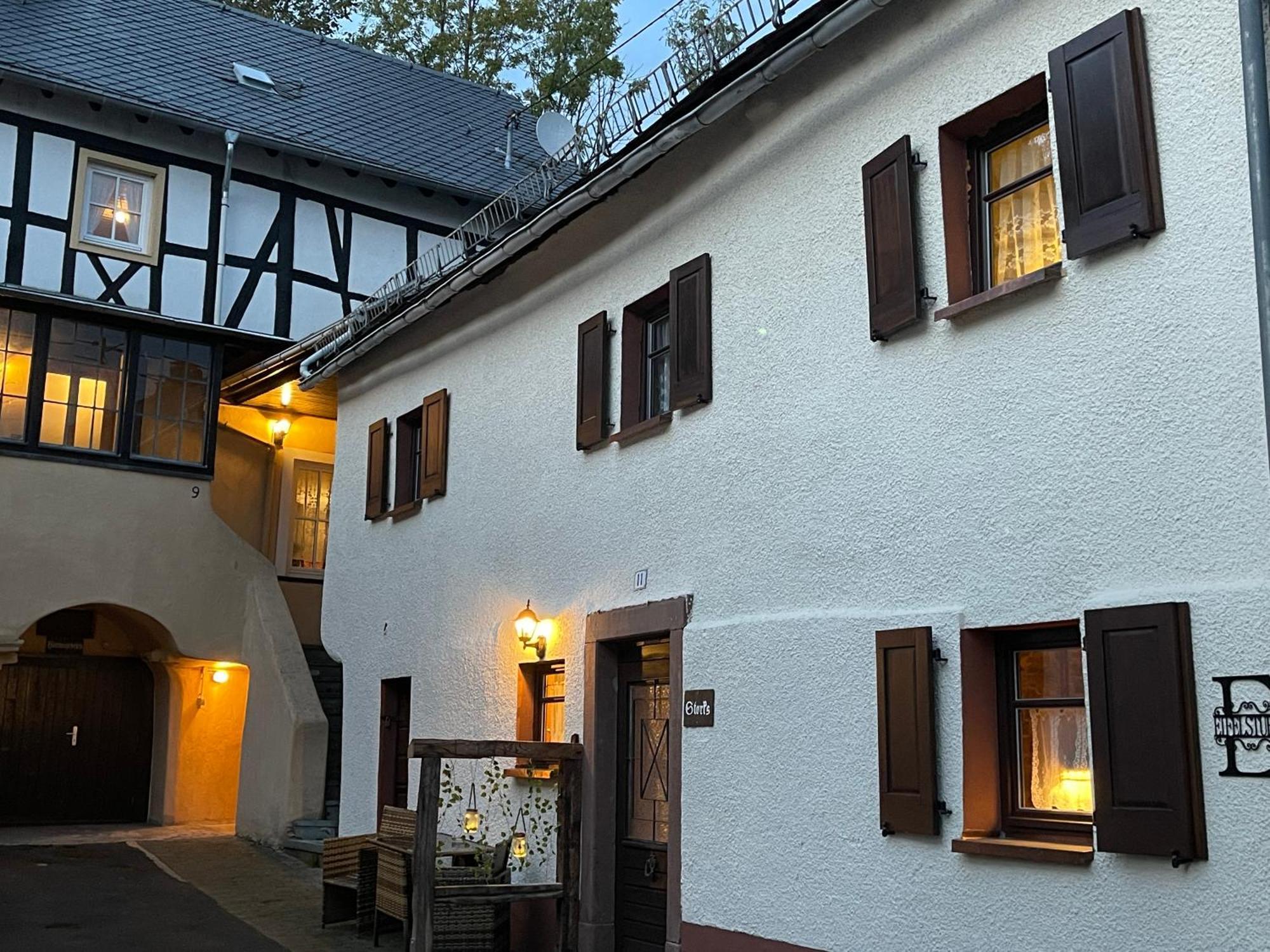 Ferienhaus Eifelstuben Mit Charme - Bauernstube Vulkaneifel - Naehe See Und Burgruine Ulmen Eksteriør bilde